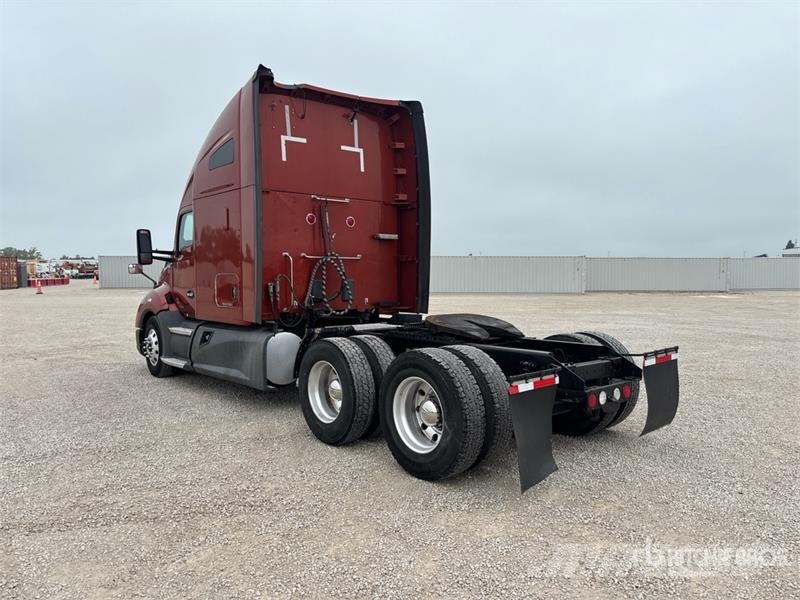 Kenworth T680 Vetopöytäautot