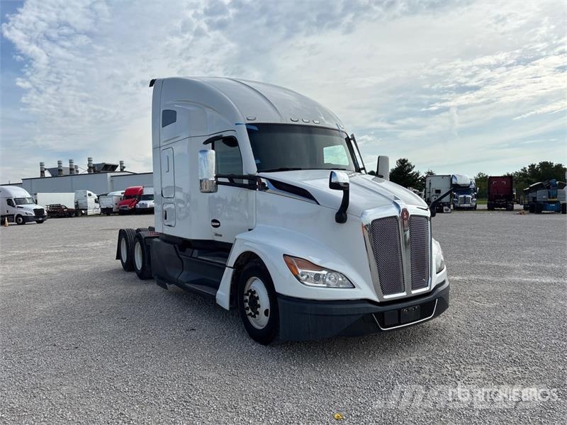 Kenworth T680 Vetopöytäautot