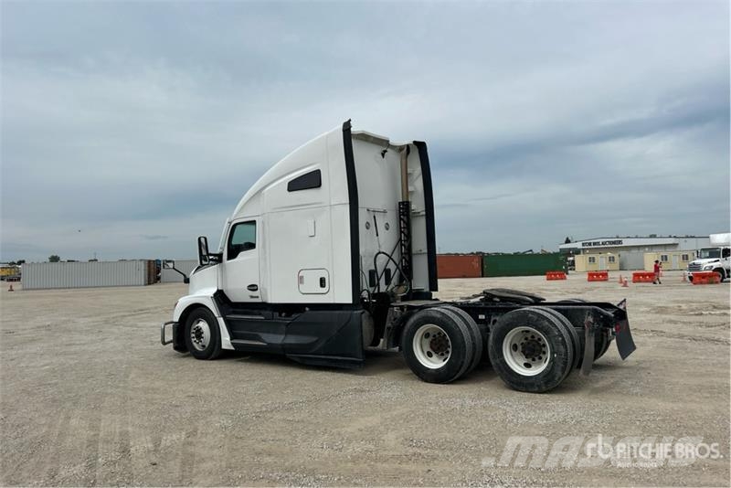 Kenworth T680 Vetopöytäautot