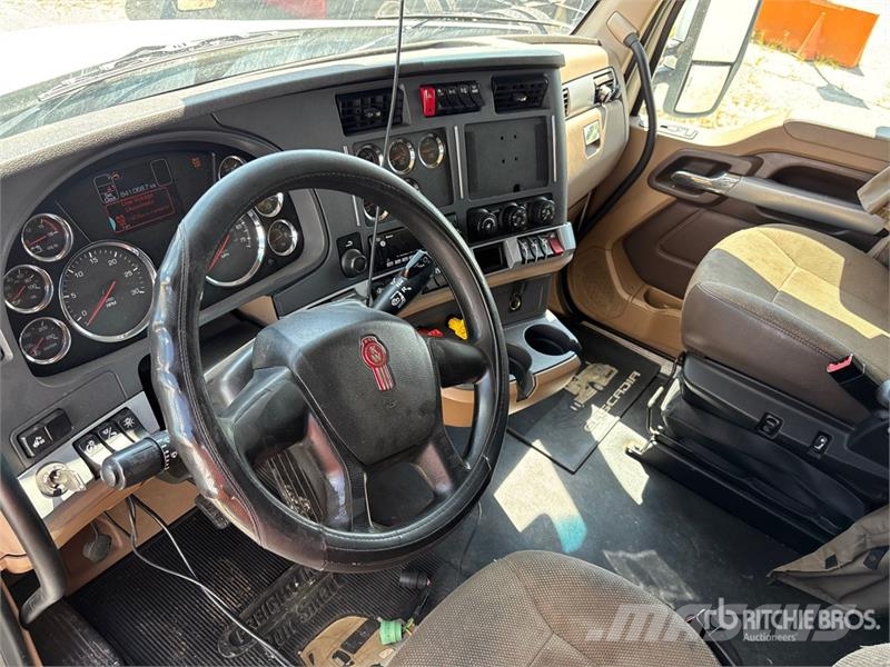 Kenworth T680 Tractor Units
