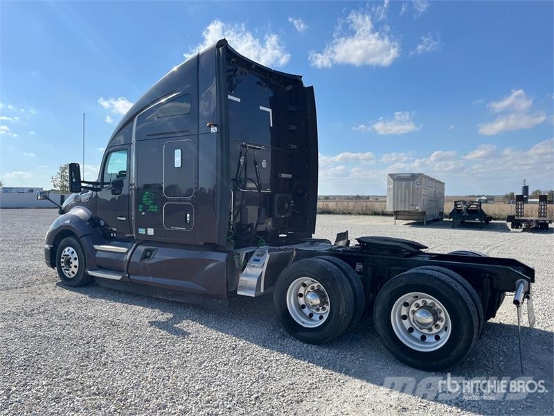 Kenworth T680 Седельные тягачи