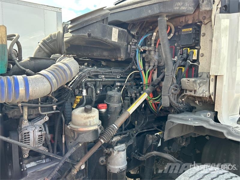 Kenworth T680 Vetopöytäautot