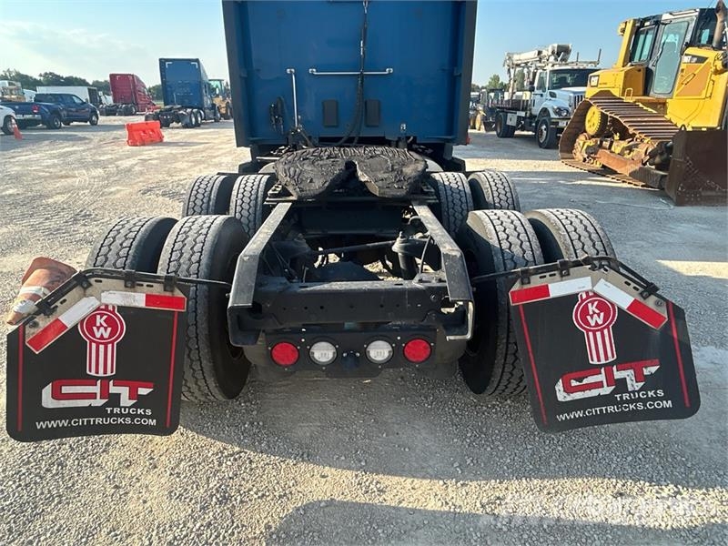 Kenworth T680 Naudoti vilkikai