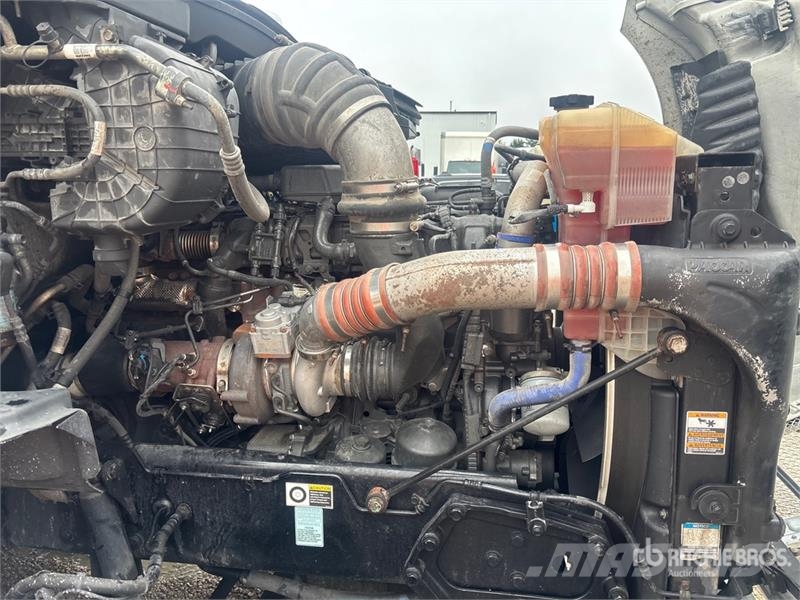 Kenworth T680 Vetopöytäautot