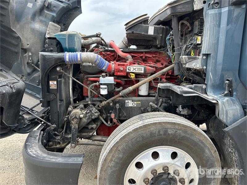 Kenworth T680 Тягачі
