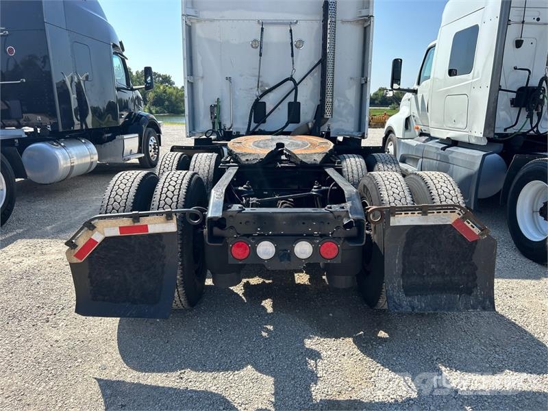 Kenworth T680 Vetopöytäautot