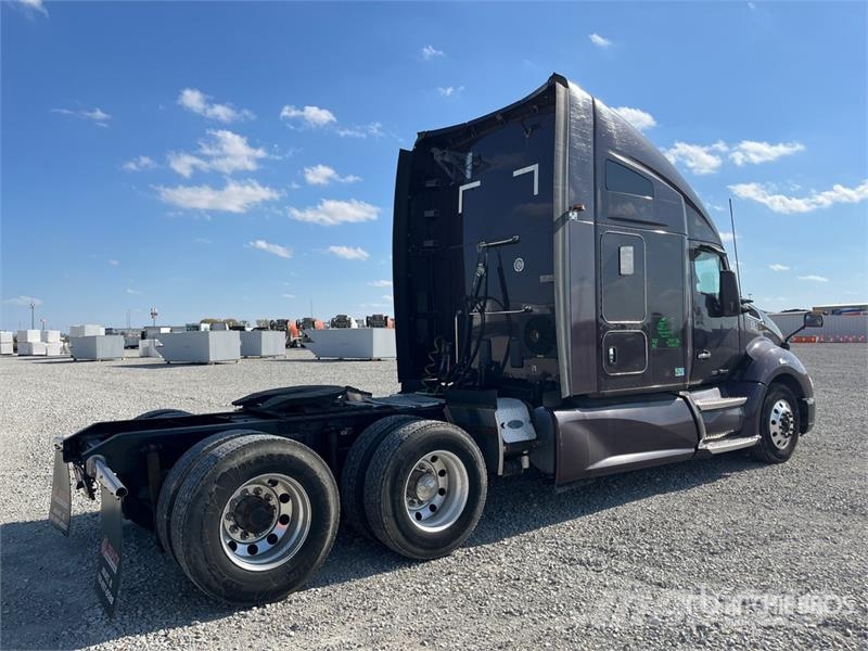 Kenworth T680 Седельные тягачи