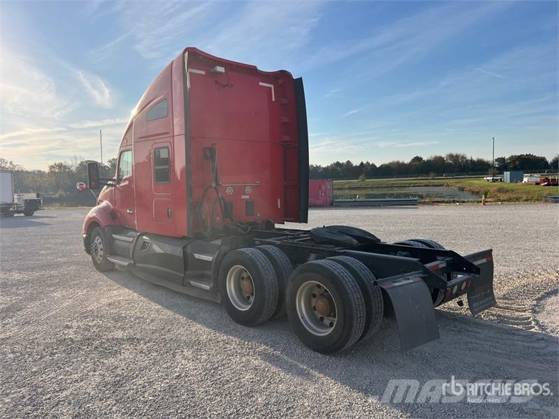 Kenworth T680 Motrici e Trattori Stradali