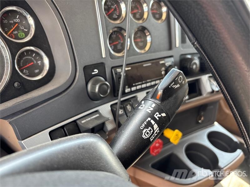 Kenworth T680 Tractor Units