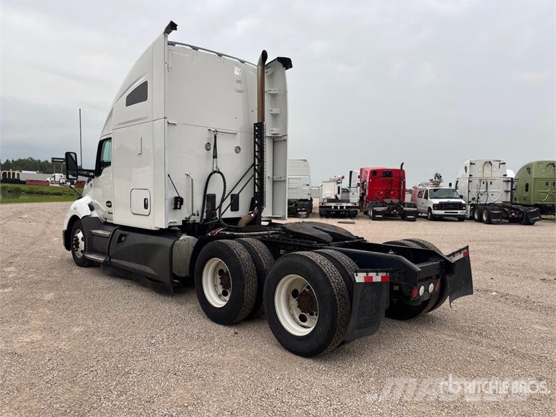 Kenworth T680 Tractor Units