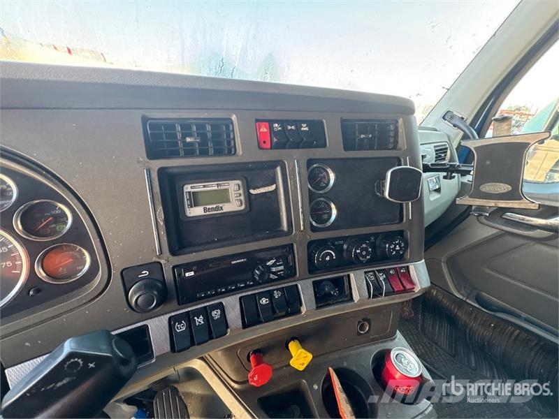Kenworth T680 Vilcēji