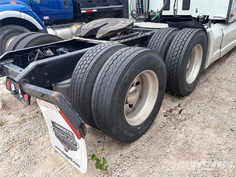 Kenworth T680 Tractor Units