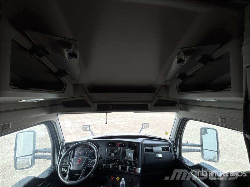 Kenworth T680 Vetopöytäautot