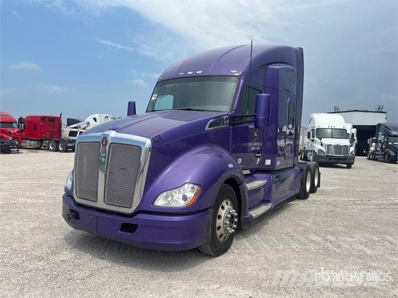 Kenworth T680 Vetopöytäautot