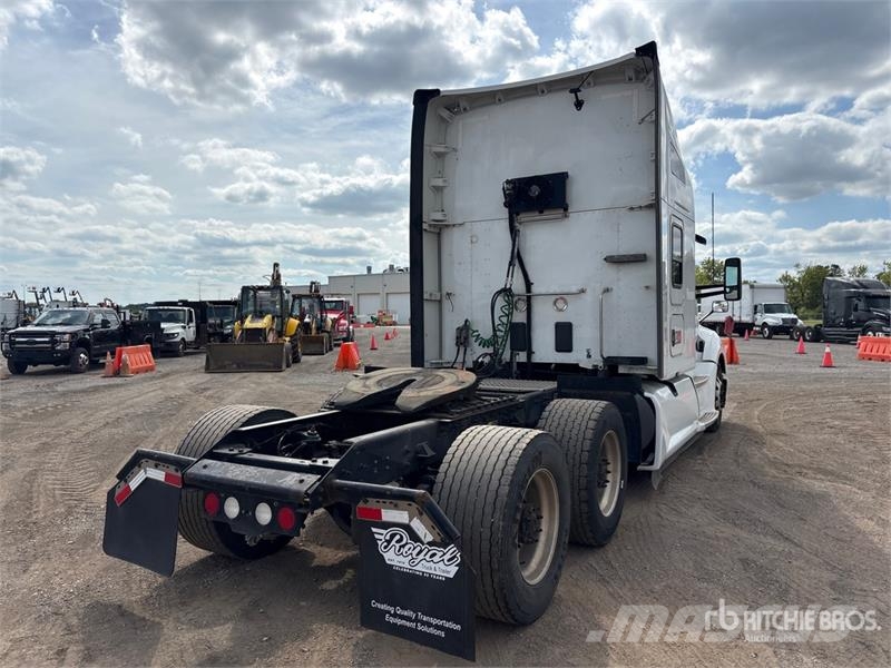 Kenworth T680 Vetopöytäautot