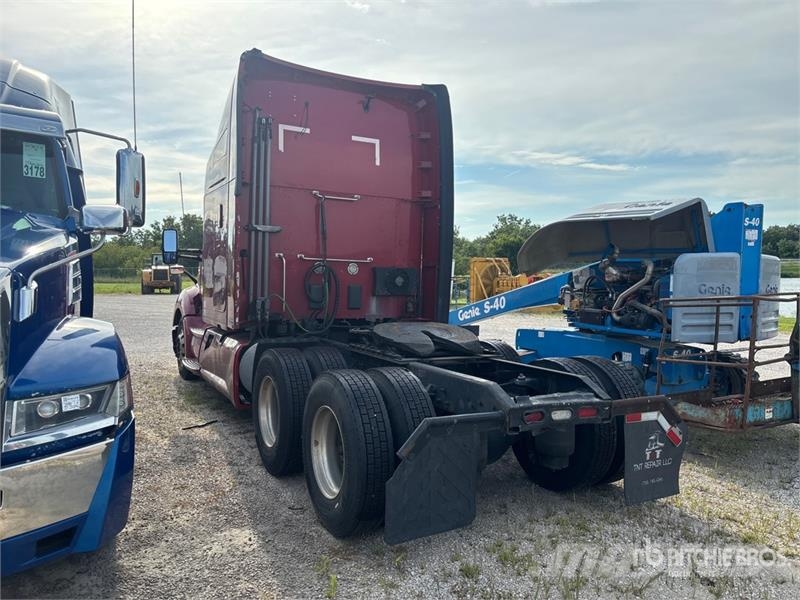 Kenworth T680 Vetopöytäautot
