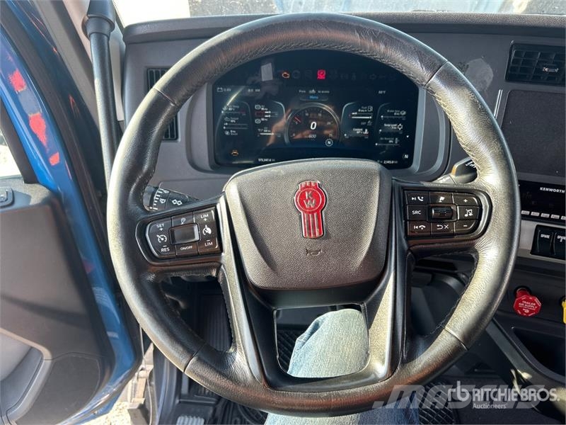 Kenworth T680 Naudoti vilkikai