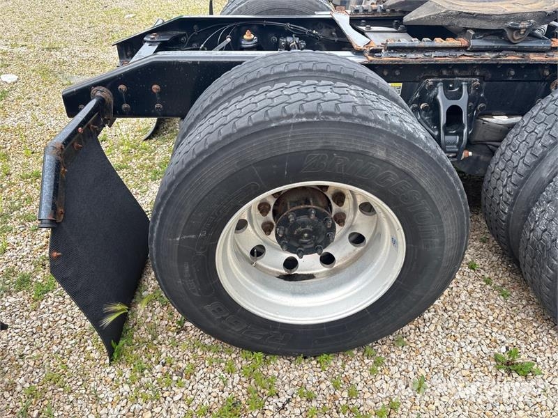 Kenworth T680 Vetopöytäautot