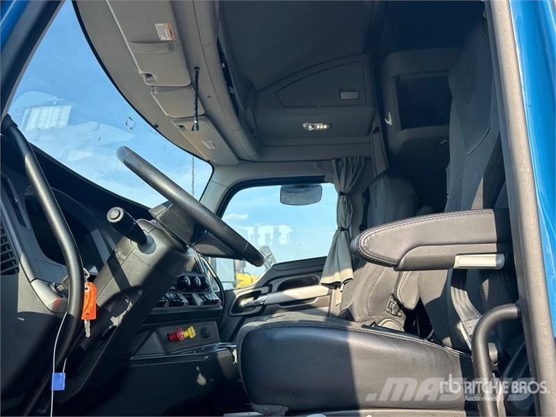 Kenworth T680 Naudoti vilkikai