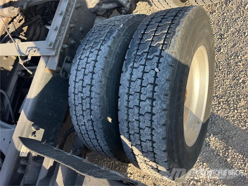 Kenworth T680 Motrici e Trattori Stradali