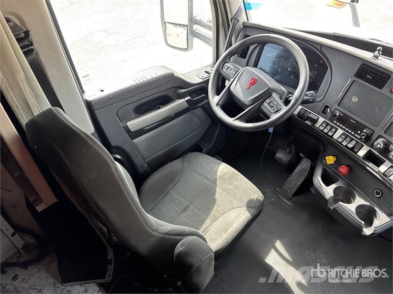 Kenworth T680 Vetopöytäautot