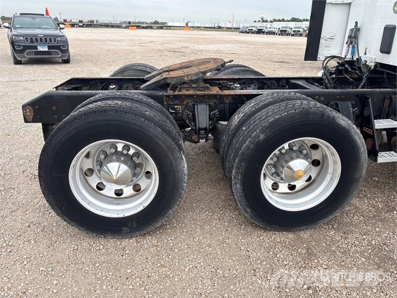 Kenworth T680 Седельные тягачи