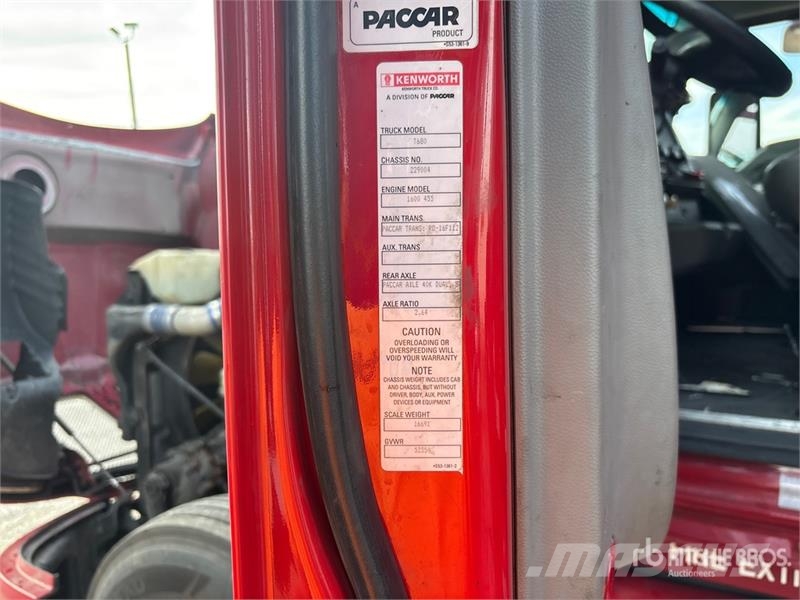 Kenworth T680 Vetopöytäautot