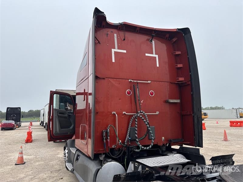 Kenworth T680 Vetopöytäautot