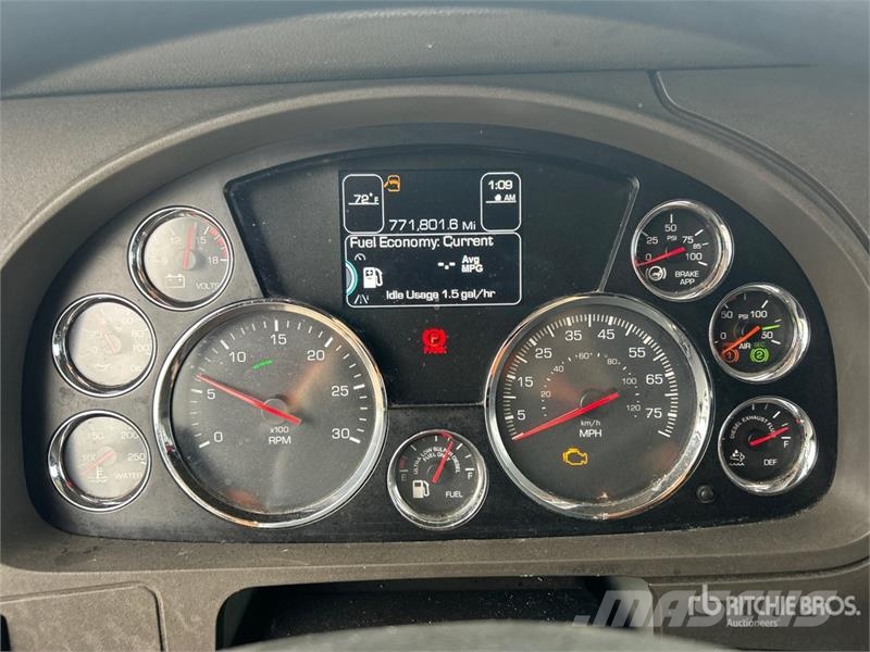 Kenworth T680 Тягачі