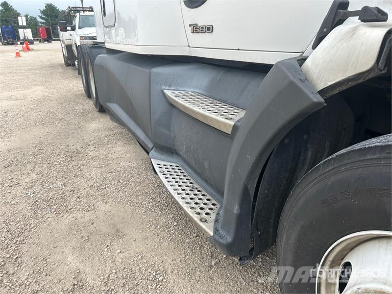 Kenworth T680 Tractor Units