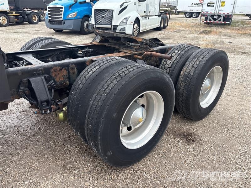 Kenworth T680 Седельные тягачи