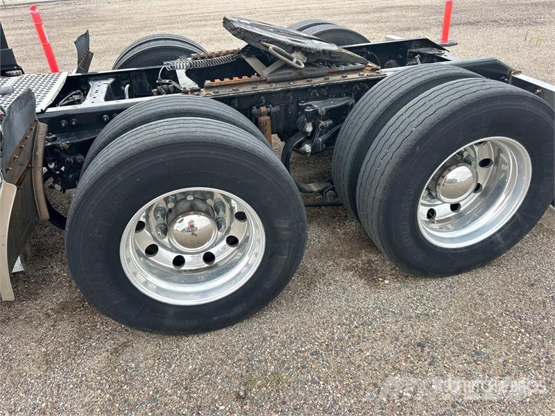 Kenworth T680 Sattelzugmaschinen