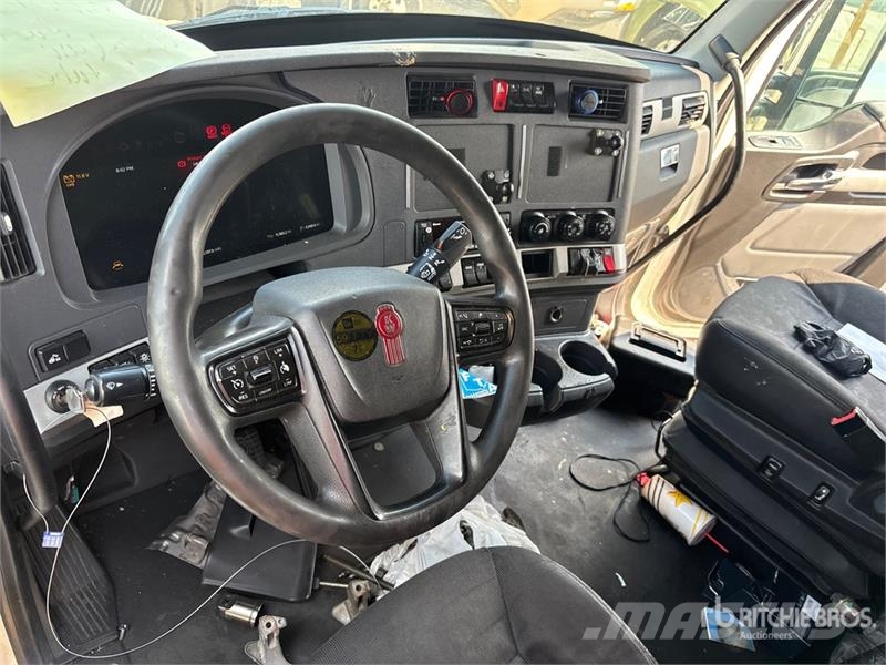Kenworth T680 Prime Movers