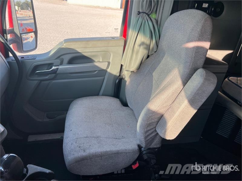 Kenworth T680 Motrici e Trattori Stradali