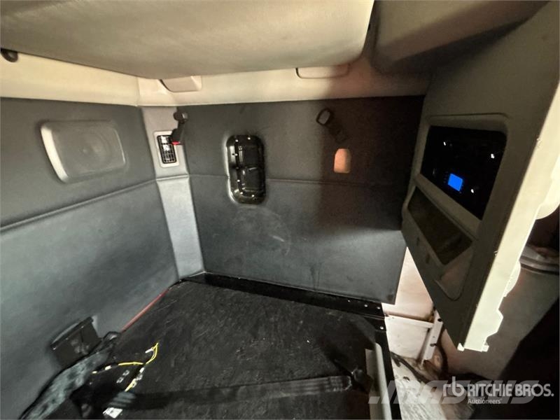 Kenworth T680 Vetopöytäautot