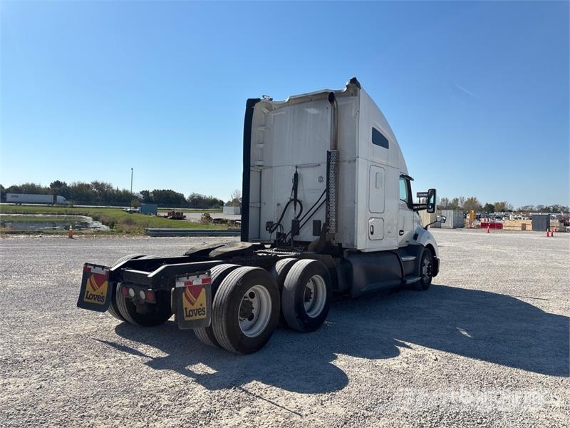 Kenworth T680 Vetopöytäautot