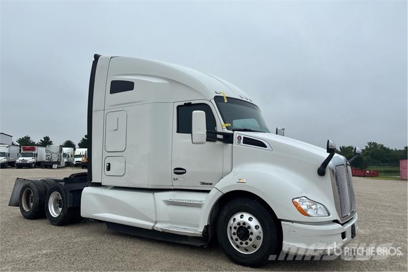 Kenworth T680 Vetopöytäautot