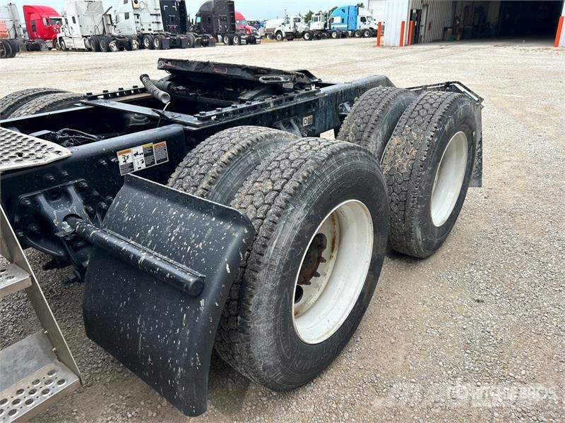 Kenworth T680 Vetopöytäautot