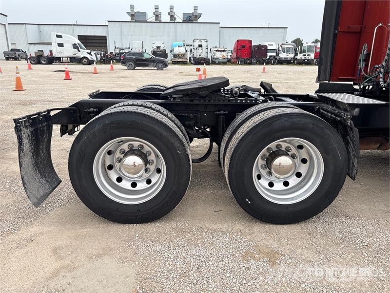 Kenworth T680 Vetopöytäautot