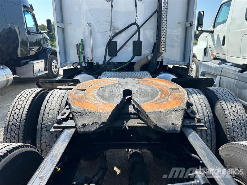 Kenworth T680 Vetopöytäautot