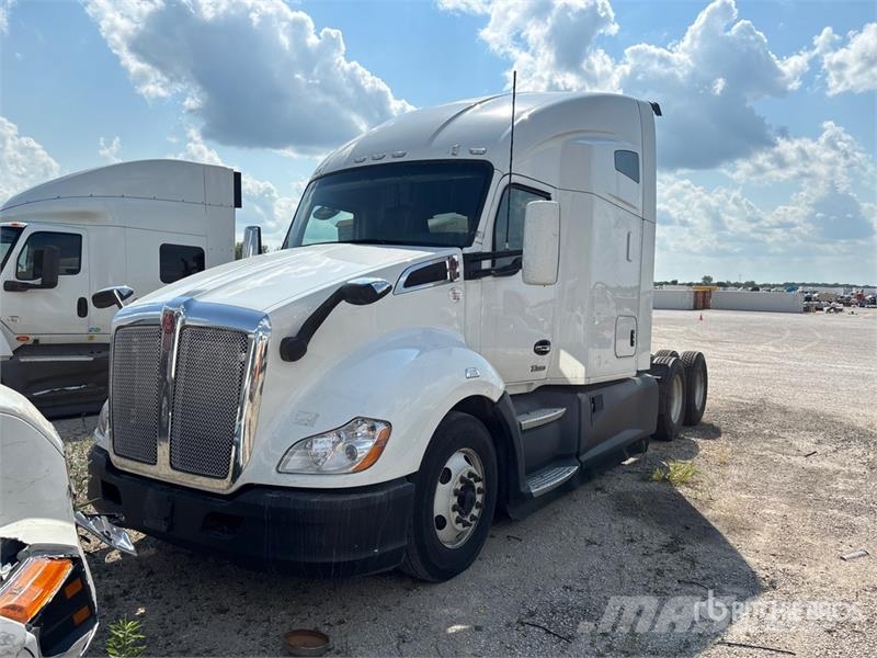 Kenworth T680 Prime Movers