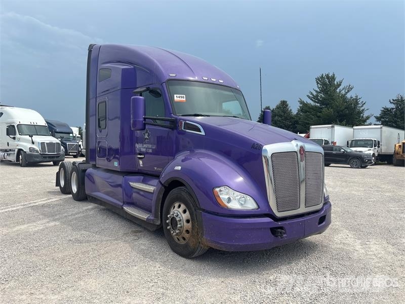 Kenworth T680 Vetopöytäautot