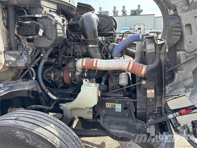 Kenworth T680 Vetopöytäautot