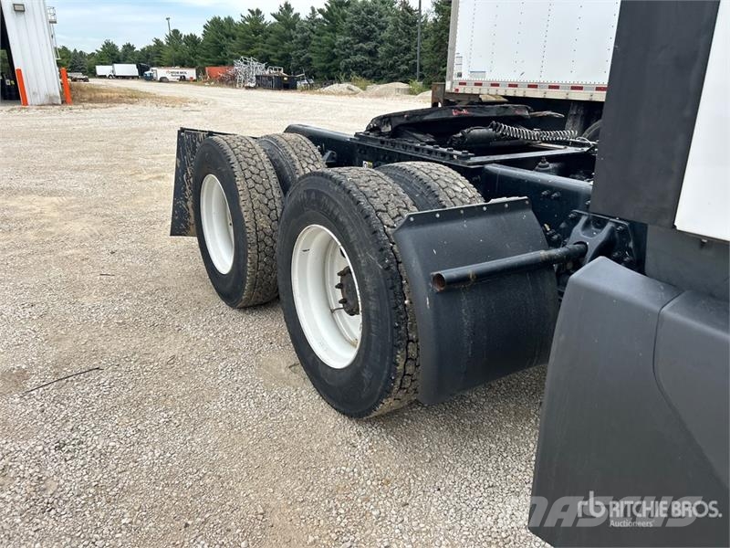 Kenworth T680 Vetopöytäautot