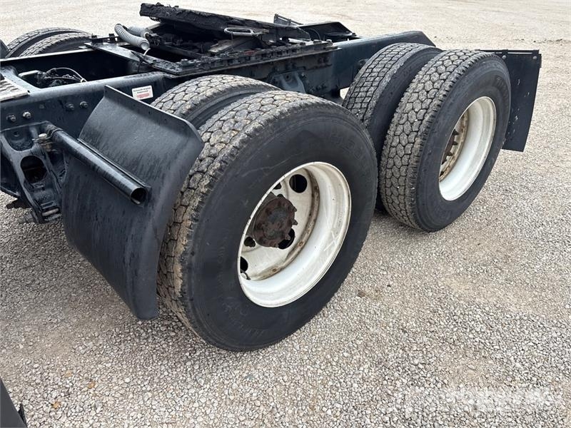 Kenworth T680 Tractor Units