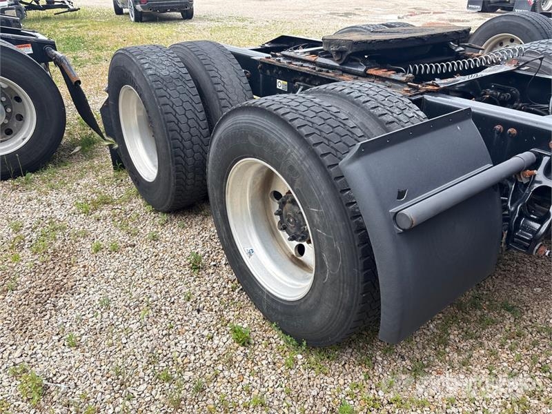 Kenworth T680 Vetopöytäautot