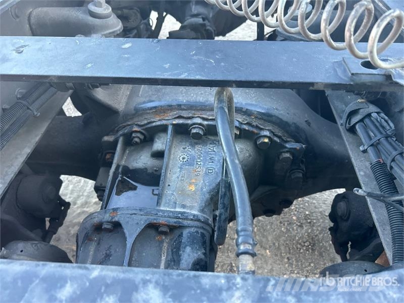 Kenworth T680 وحدات الجر