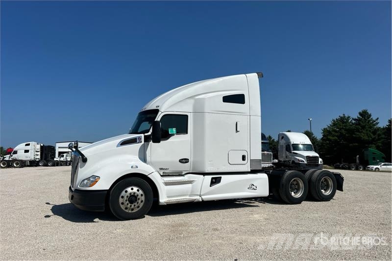 Kenworth T680 Vetopöytäautot