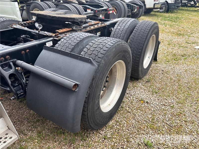 Kenworth T680 Vetopöytäautot