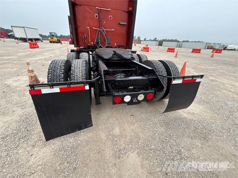 Kenworth T680 Vetopöytäautot